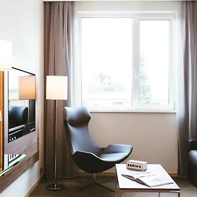 Отель Moxy Milan Malpensa Airport Казе-Нуове