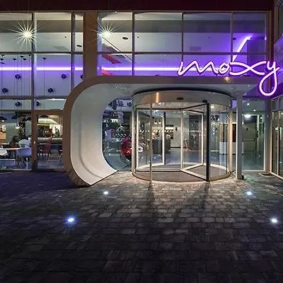 Moxy Milan Malpensa Airport Hotel Case Nuove
